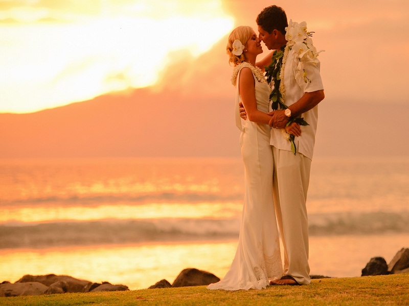 Hawaiian marriage honeymoon